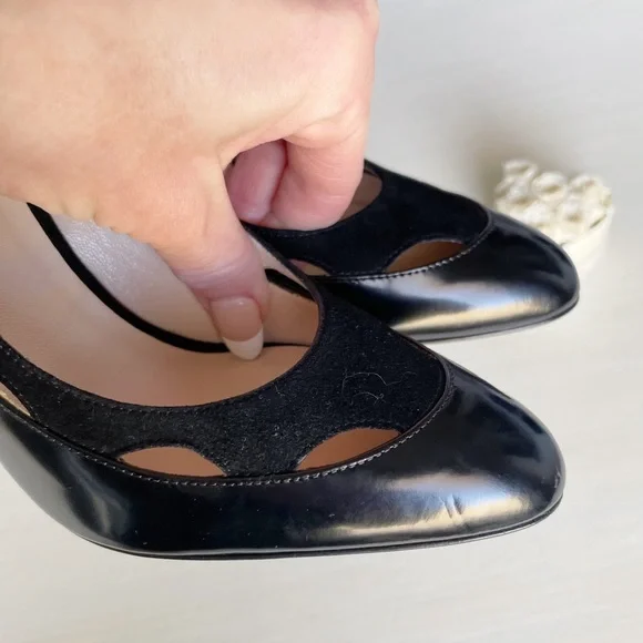 π Giorgio Armani Leather & Suede Cut Out High Heel Pumps - Picture 8 of 12